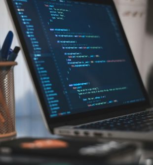 It service mgmt: sådan skaber du stabil drift og gode brugeroplevelser